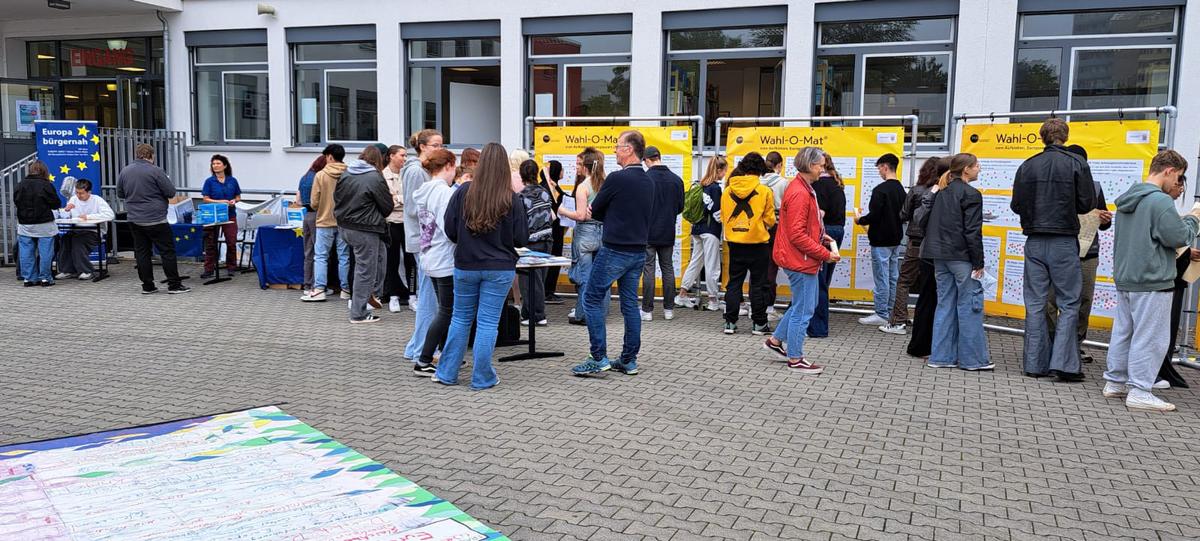 Tag zur Europawahl an der ABS Tag zur Europawahl an der ABS