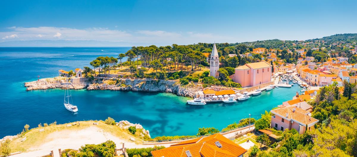 Veli Losinj blaue Lagune in der Kvarner Bucht