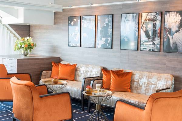 BoCruise AMADEUS Silver by AMADEUS Café Vienna