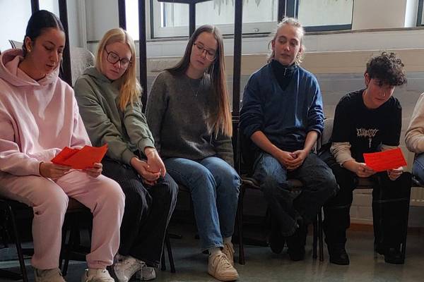 ABS Lernende beim Tag der offenen Türen an der HFG Offenbach ABS Lernende beim Tag der offenen Türen an der HFG Offenbach
