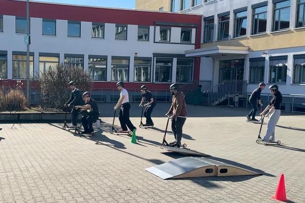 Wheelup: Rollsportgeräte Workshop an der August-Bebel-Schule Offenbach Wheelup: Rollsportgeräte Workshop an der August-Bebel-Schule Offenbach