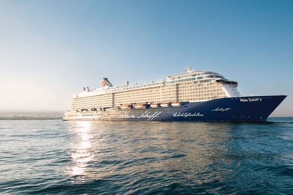 Mein Schiff Mein Schiff Kreuzfahrtschiff auf See