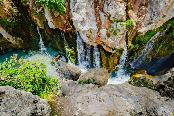 Wasserfall in Kourtaliotiko im südwesten von Kreta