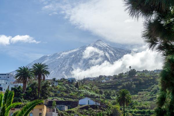 Vulkan Teide Teneriffa mit Schnee