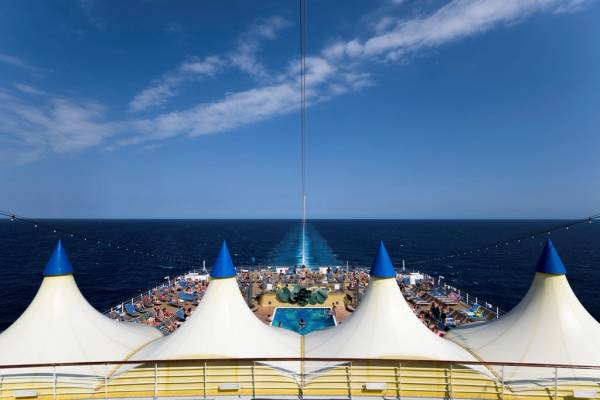 AIDA und Clubschiffe – Pooldeck auf See
