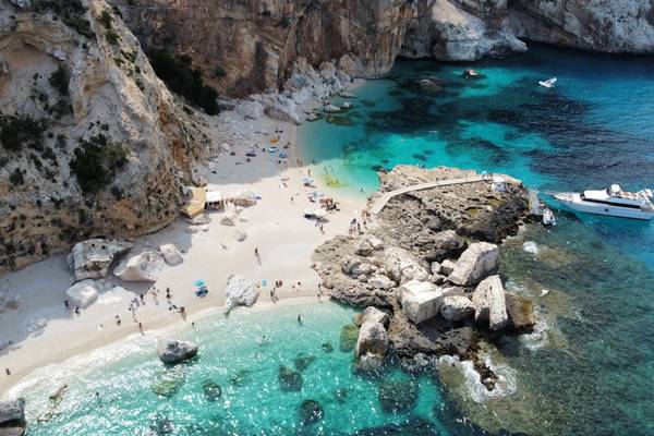 Sardinien & Sizilien